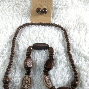 Jewelry Set. Wooden, Beaded Necklace and Earrings. Brown. NWOT.
